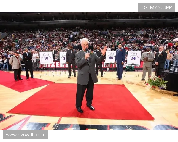 聚焦全球篮球赛事比分实时更新与精彩战况深度解析平台最新资讯 - 副本 (2) - 副本 - 副本